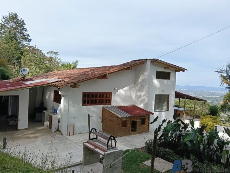 Casa en arriendo Antioquia Rionegro Belchite 160 m2 Habitaciones 2 Baños 3 Garajes 0 Precio $6700000