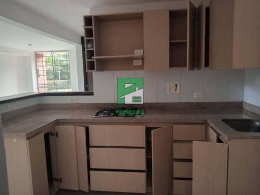 Casa en arriendo Antioquia Rionegro San Antonio 140 m2 Habitaciones 3 Baños 3 Garajes 1 Precio $2700000
