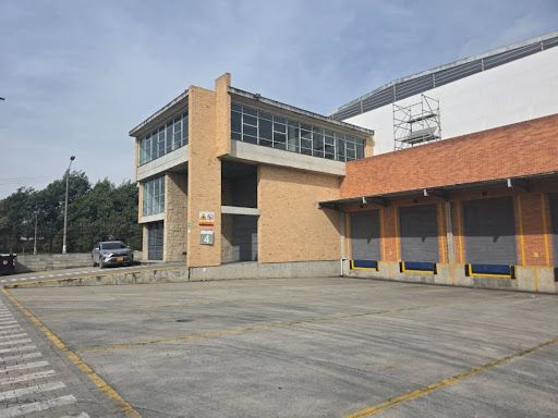 Bodega en arriendo Cundinamarca Bogotá El Porvenir 2258 m2 Habitaciones 0 Baños 7 Garajes 8 Precio $78765000