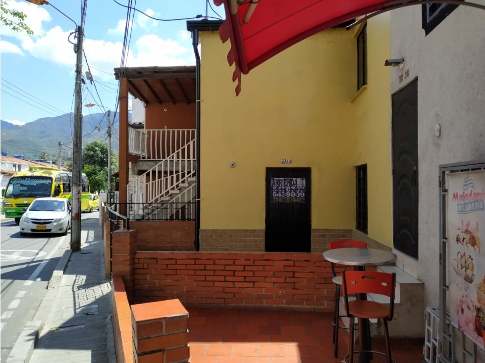 Casa en arriendo Santander Girón El Poblado 250 m2 Habitaciones 4 Baños 2 Garajes 1 Precio $1300000