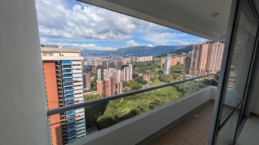 Apartamento en venta Antioquia Sabaneta Vereda La Doctora 60 m2 Habitaciones 3 Baños 2 Garajes 1 Precio $430000000