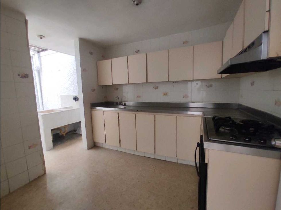 Casa en arriendo Antioquia Medellín Santa Fe 220 m2 Habitaciones 3 Baños 2 Garajes 0 Precio $2500000