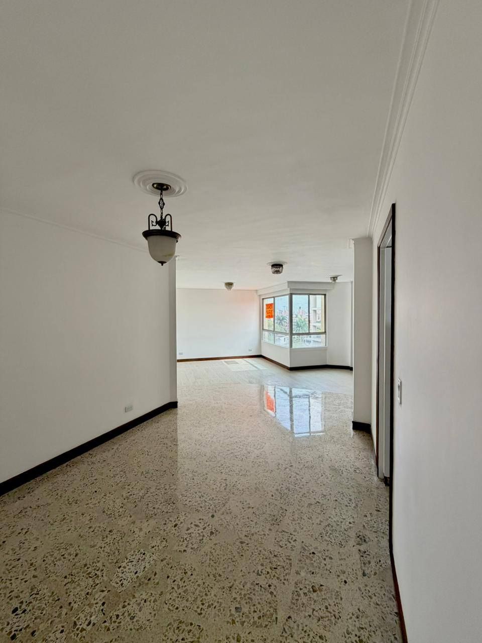 Apartamento en venta Antioquia Medellín Laureles 161 m2 Habitaciones 4 Baños 3 Garajes 2 Precio $870000000