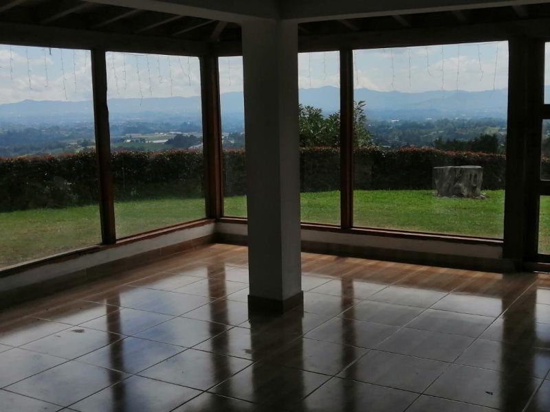 Finca en arriendo Antioquia Rionegro Centro 160 m2 Habitaciones 3 Baños 2 Garajes 0 Precio $3900000