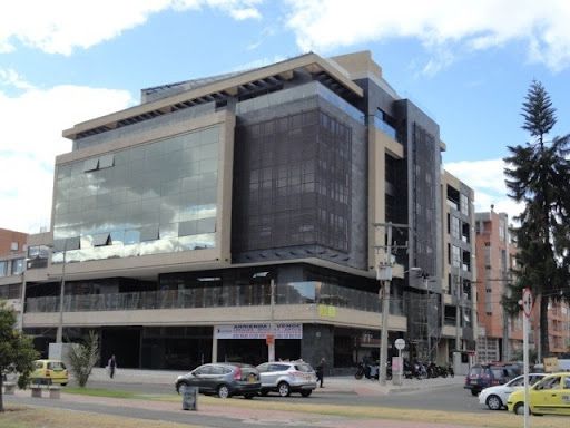 Oficina en arriendo Cundinamarca Bogotá Santa Barbara Occidental 67 m2 Habitaciones 0 Baños 1 Garajes 2 Precio $4900000