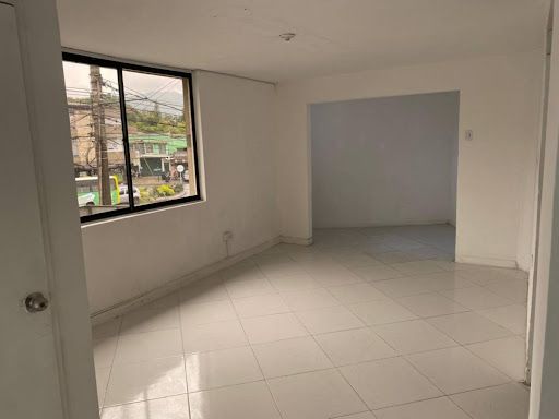 Oficina en arriendo Antioquia Medellín Lorena 55 m2 Habitaciones 0 Baños 1 Garajes 0 Precio $2300000