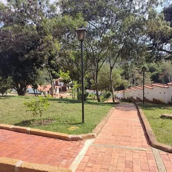 Lote en venta Santander Curití La Trinidad 20 m2 Habitaciones 0 Baños 0 Garajes 1 Precio $89000000