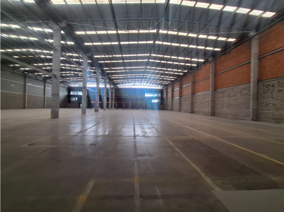 Bodega en arriendo Cundinamarca Bogotá Villemar Fontibon 2264 m2 Habitaciones 0 Baños 10 Garajes 6 Precio $64500000