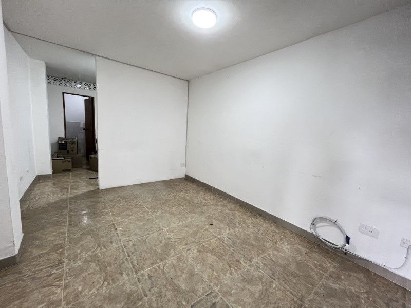 Local en arriendo Antioquia Itagüí La Esmeralda 40 m2 Habitaciones 0 Baños 1 Garajes 0 Precio $1300000