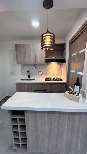 Apartamento en arriendo Antioquia Medellín Colon 50 m2 Habitaciones 2 Baños 2 Garajes 0 Precio $1350000