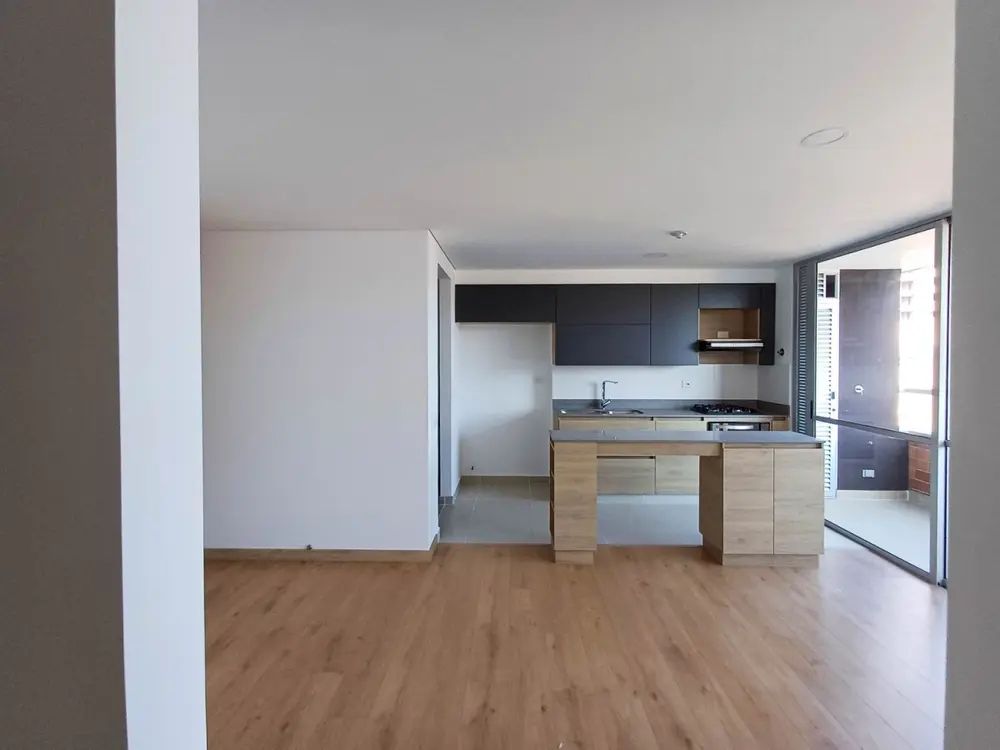 Apartamento en arriendo Antioquia Rionegro Ub La Pereira 80 m2 Habitaciones 3 Baños 2 Garajes 1 Precio $2000000