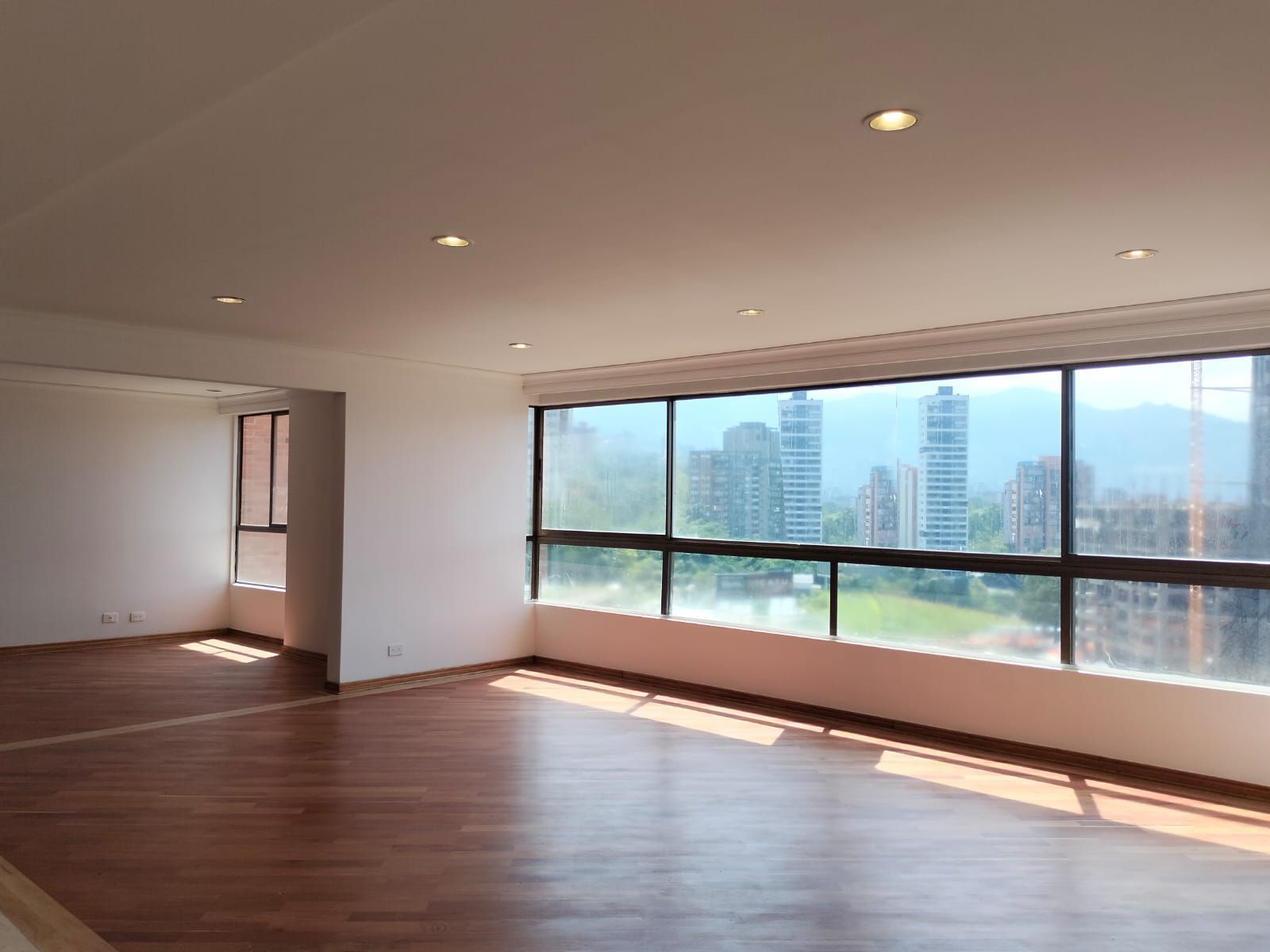 Apartamento en venta Antioquia Medellín Los Balsos No2 228 m2 Habitaciones 4 Baños 4 Garajes 2 Precio $1660000000