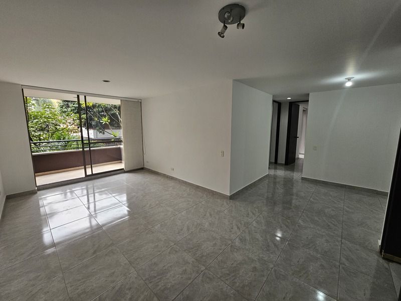 Apartamento en arriendo Antioquia Envigado Orense 80 m2 Habitaciones 3 Baños 2 Garajes 1 Precio $4200000
