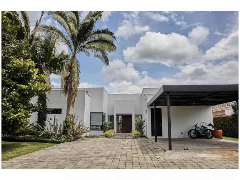 Casa Campestre en venta Antioquia Rionegro Rionegro 305 m2 Habitaciones 4 Baños 4 Garajes 10 Precio $2950000000