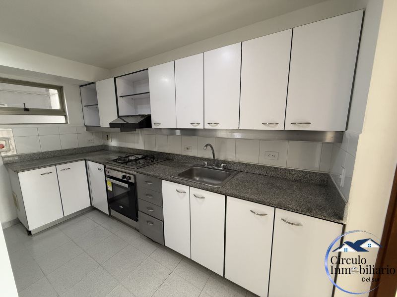 Apartamento en arriendo Antioquia Envigado Zúñiga 130 m2 Habitaciones 3 Baños 4 Garajes 2 Precio $5200000