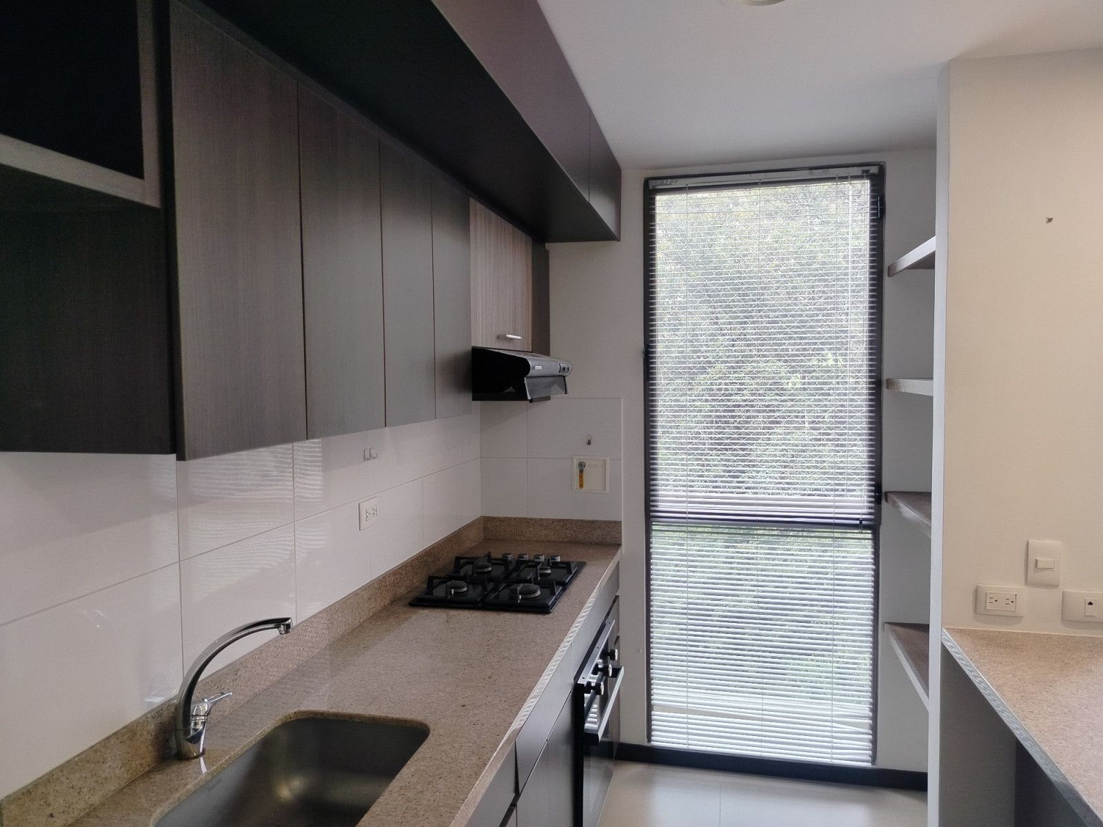 Apartamento en arriendo Antioquia Medellín Altos Del Poblado 74 m2 Habitaciones 3 Baños 2 Garajes 1 Precio $4400000