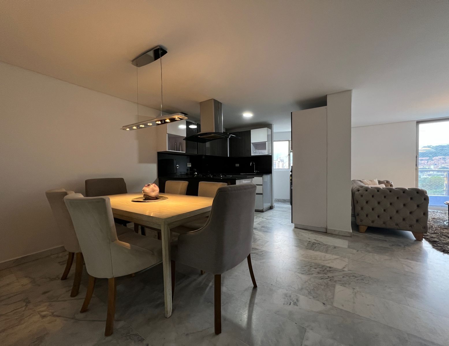 Apartamento en arriendo Antioquia Medellín Los Conquistadores 105 m2 Habitaciones 3 Baños 4 Garajes 1 Precio $5000000
