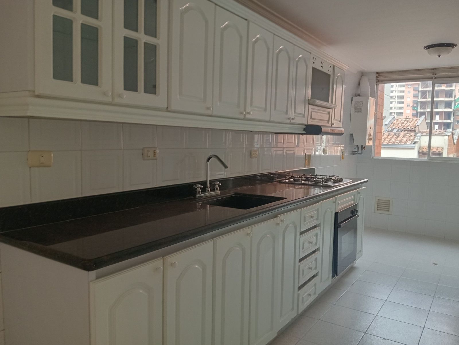 Apartamento en venta Antioquia Medellín Laureles 90 m2 Habitaciones 4 Baños 3 Garajes 2 Precio $730000000