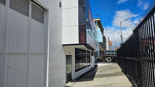 Edificio en venta Cundinamarca Bogotá Chapinero Central 1450 m2 Habitaciones 2 Baños 15 Garajes 10 Precio $10500000000