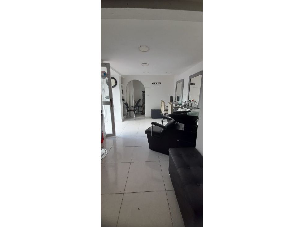 Local en arriendo Bolívar Cartagena Manga 30 m2 Habitaciones 0 Baños 1 Garajes 0 Precio $2500000