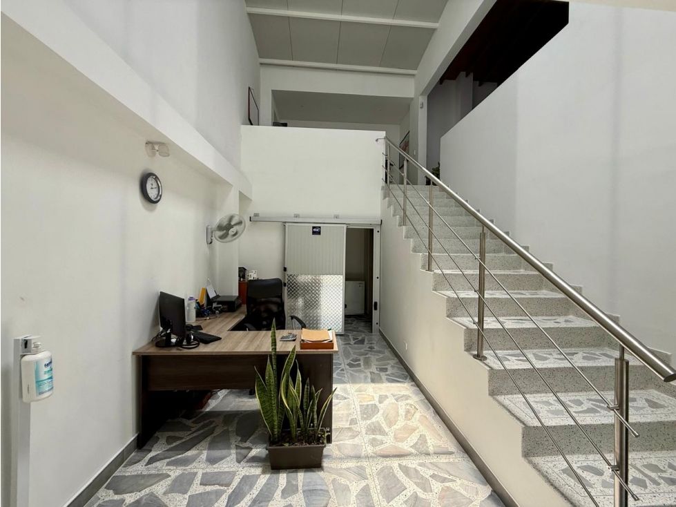 Local en arriendo Antioquia Medellín Suramericana 105 m2 Habitaciones 0 Baños 3 Garajes 0 Precio $6300000