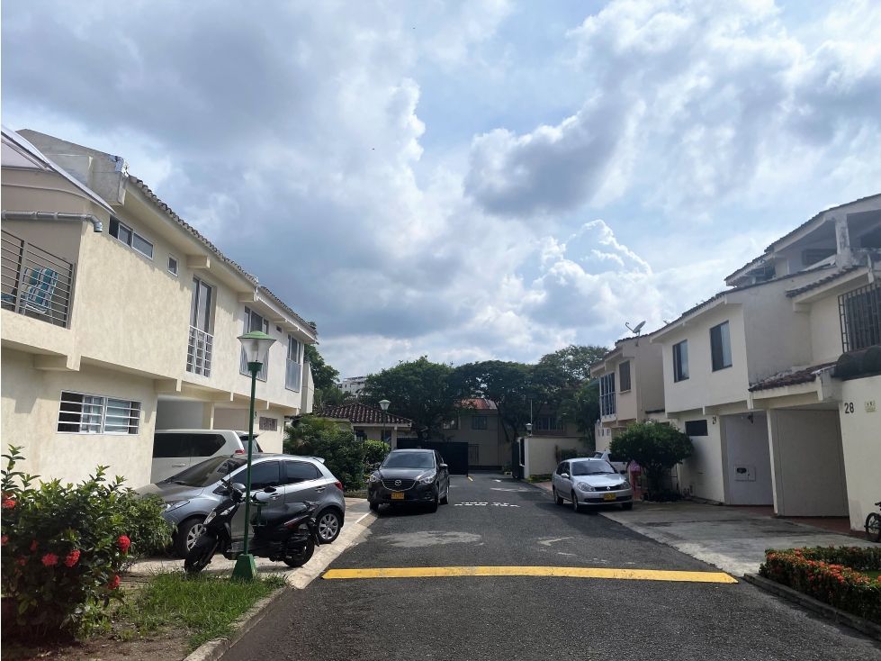 Casa en venta Valle Del Cauca Cali San Pedro 110 m2 Habitaciones 3 Baños 3 Garajes 1 Precio $520000000