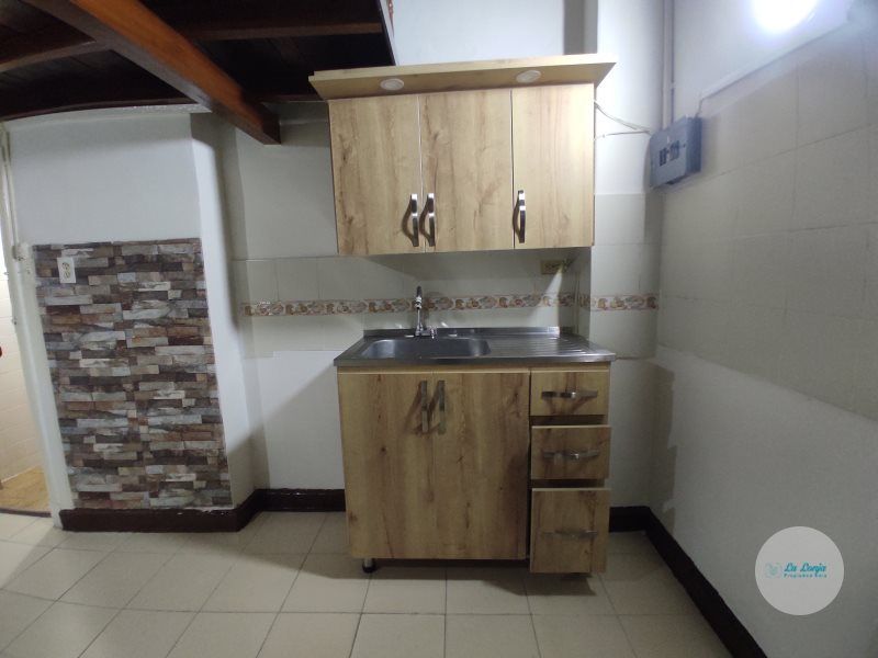 Apartaestudio en arriendo Antioquia Medellín La Candelaria 20 m2 Habitaciones 1 Baños 1 Garajes 0 Precio $900000