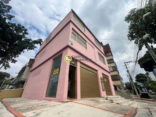 Apartamento en arriendo Santander Bucaramanga Alarcon 195 m2 Habitaciones 9 Baños 6 Garajes 1 Precio $3800000