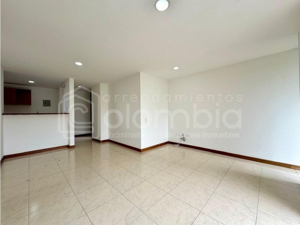 Apartamento en arriendo Antioquia Envigado Uribe Ángel 87 m2 Habitaciones 3 Baños 2 Garajes 2 Precio $3500000