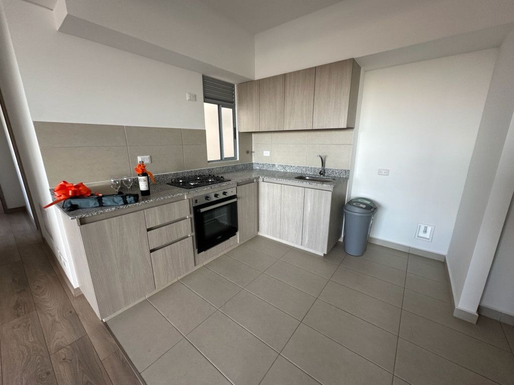 Apartamento en arriendo Antioquia Rionegro Centro 92 m2 Habitaciones 3 Baños 2 Garajes 1 Precio $3600000