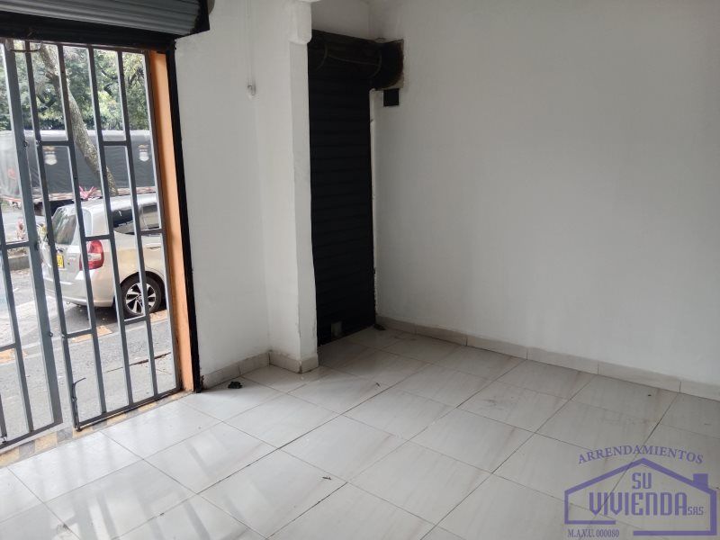 Local en arriendo Antioquia Medellín Santa Cruz 27 m2 Habitaciones 0 Baños 1 Garajes 0 Precio $2000000