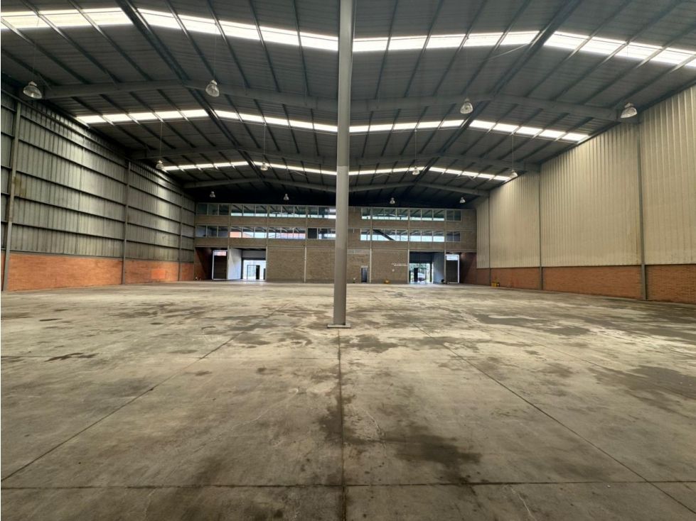 Bodega en arriendo Cundinamarca Funza Centro 2480 m2 Habitaciones 0 Baños 6 Garajes 0 Precio $46000000