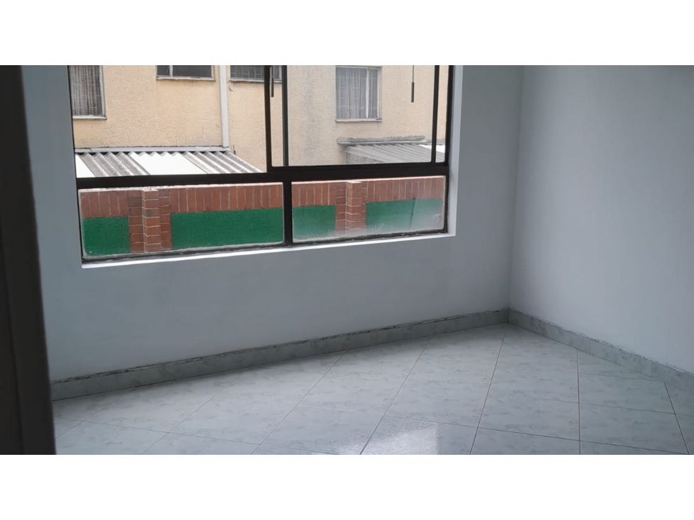 Apartamento en arriendo Cundinamarca Bogotá Villas De Granada Et I 59 m2 Habitaciones 3 Baños 2 Garajes 0 Precio $1472600