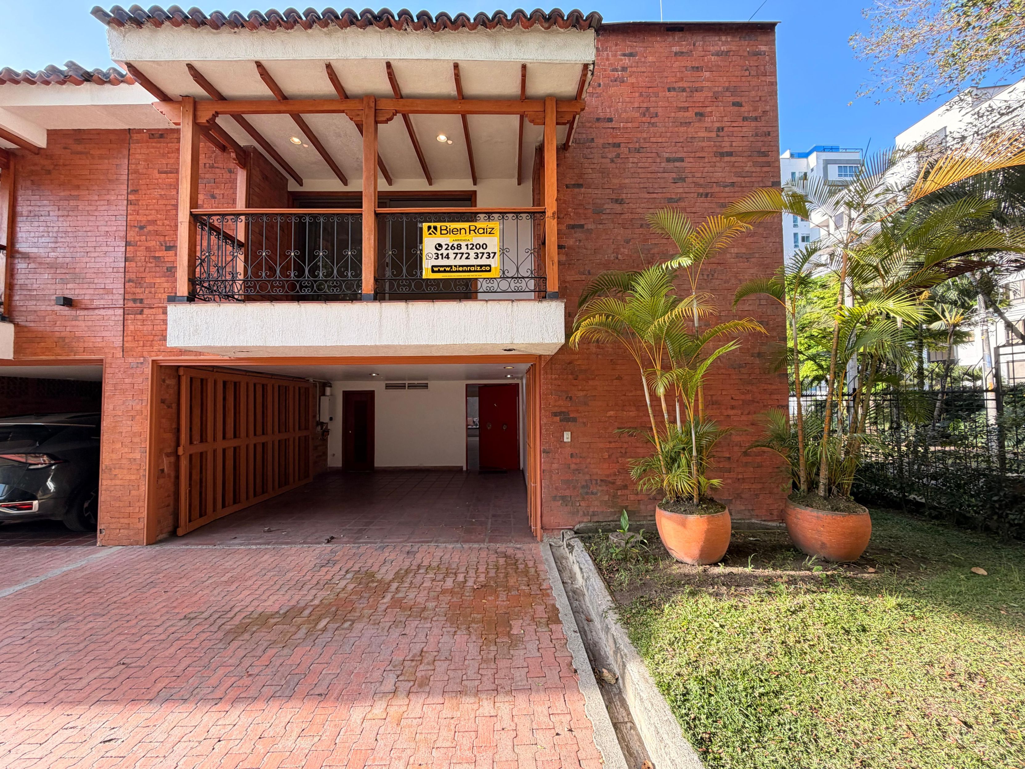 Casa en arriendo Risaralda Pereira Los Angeles 278 m2 Habitaciones 4 Baños 2 Garajes 2 Precio $7023000