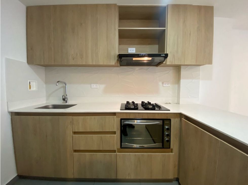 Apartamento en arriendo Antioquia Medellín Shellmar 83 m2 Habitaciones 3 Baños 2 Garajes 1 Precio $3800000