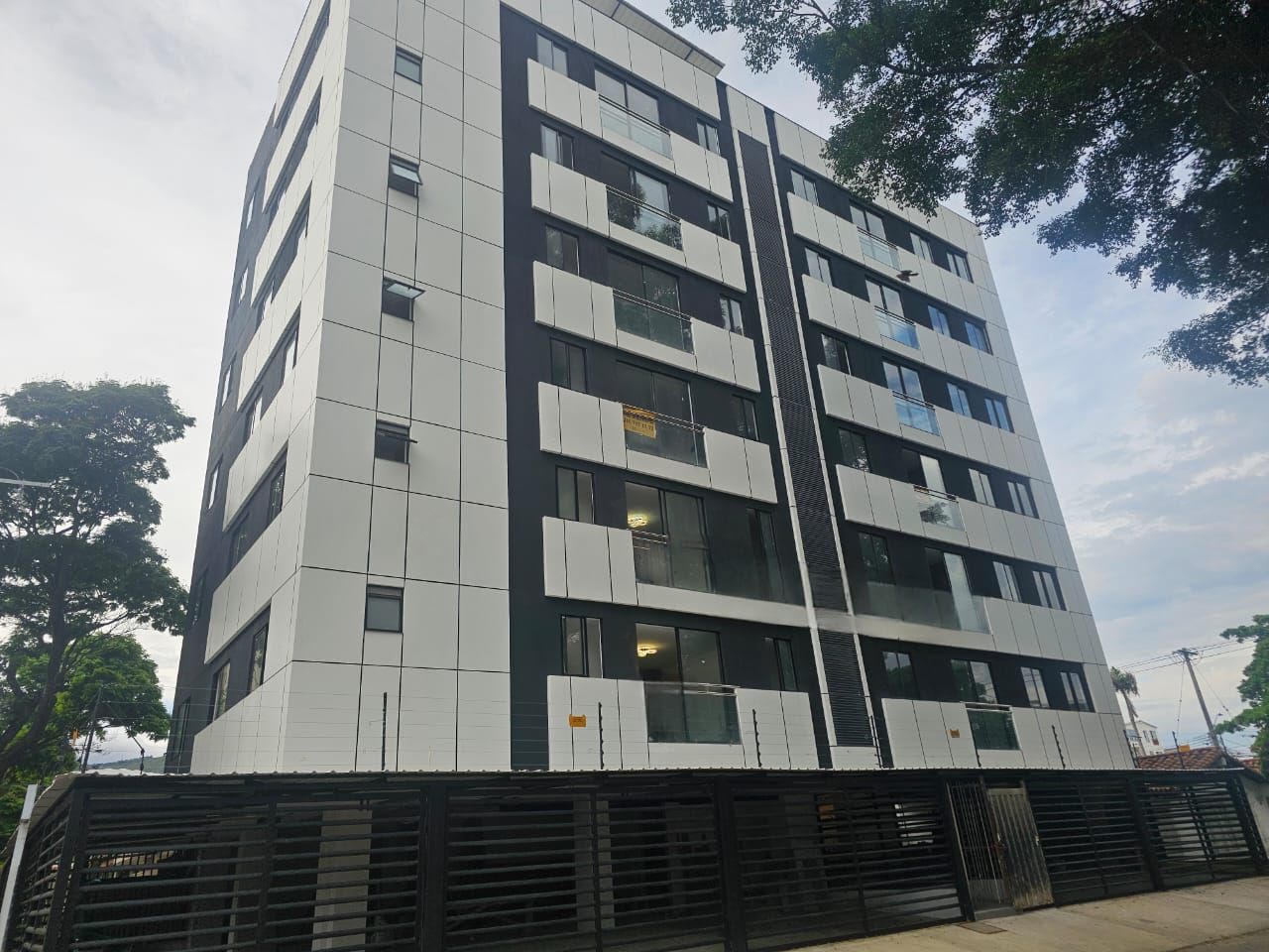 Apartamento en venta Valle Del Cauca Cali Vipasa 80 m2 Habitaciones 3 Baños 2 Garajes 1 Precio $480000000