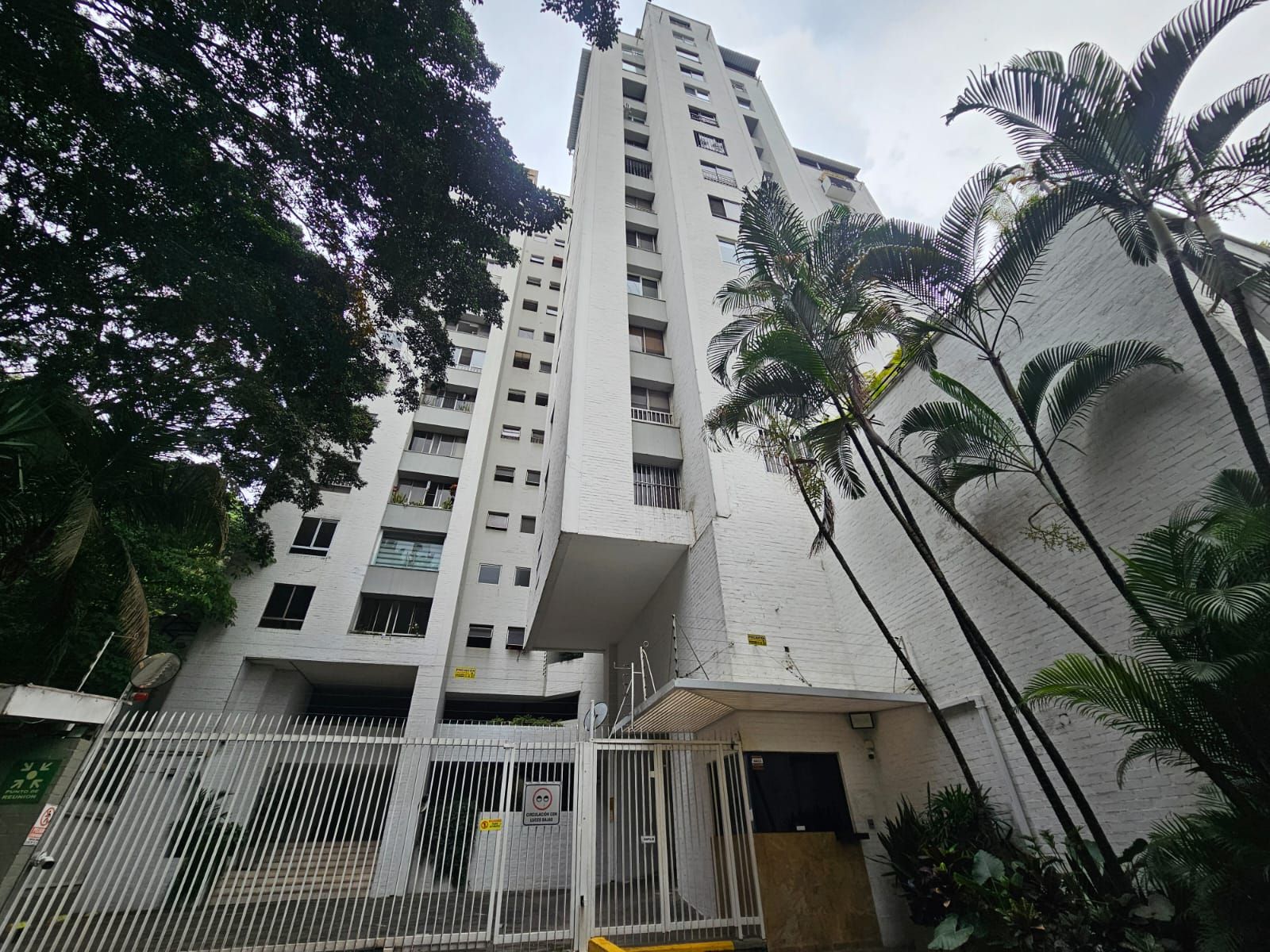 Apartamento en venta Valle Del Cauca Cali Normandía 115 m2 Habitaciones 3 Baños 3 Garajes 3 Precio $630000000