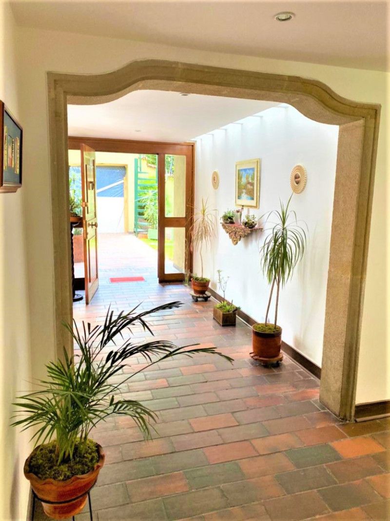 Casa en venta Cundinamarca Bogotá Niza Suba 230 m2 Habitaciones 4 Baños 2 Garajes 2 Precio $2500000000