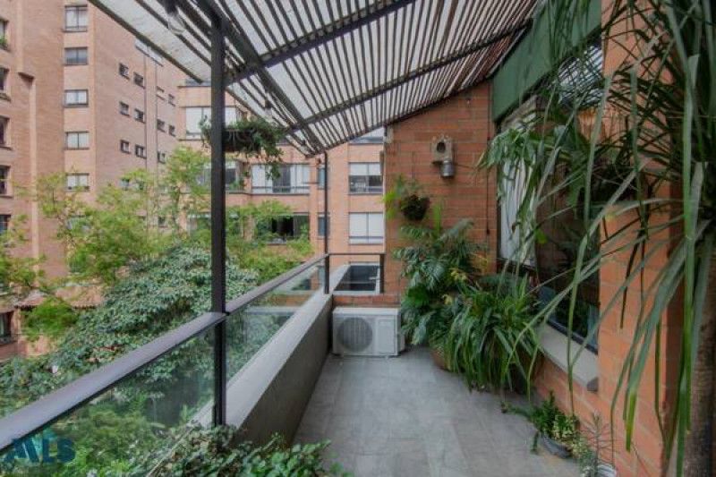 Apartamento en venta Antioquia Medellín Las Playas 190 m2 Habitaciones 3 Baños 3 Garajes 2 Precio $1500000000