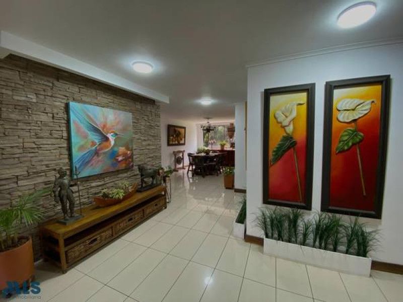 Apartamento en venta Antioquia Medellín Las Lomas No2 167 m2 Habitaciones 3 Baños 3 Garajes 2 Precio $1250000000