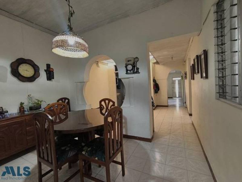 Casa en venta Antioquia Medellín El Danubio 115 m2 Habitaciones 5 Baños 3 Garajes 0 Precio $720000000
