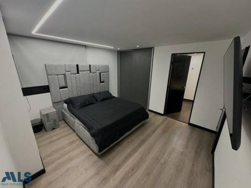 Apartamento en venta Antioquia Medellín El Tesoro 226 m2 Habitaciones 3 Baños 3 Garajes 3 Precio $2300000000