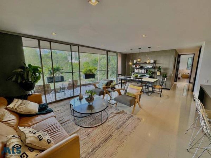 Apartamento en venta Antioquia Medellín El Tesoro 118 m2 Habitaciones 2 Baños 3 Garajes 2 Precio $1110000000