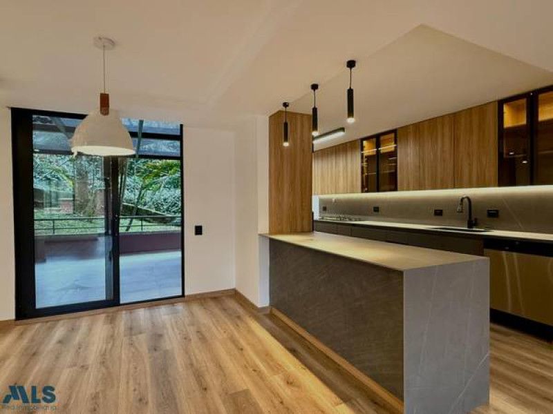 Apartamento en venta Antioquia Medellín Asomadera No2 310 m2 Habitaciones 3 Baños 3 Garajes 2 Precio $1650000000