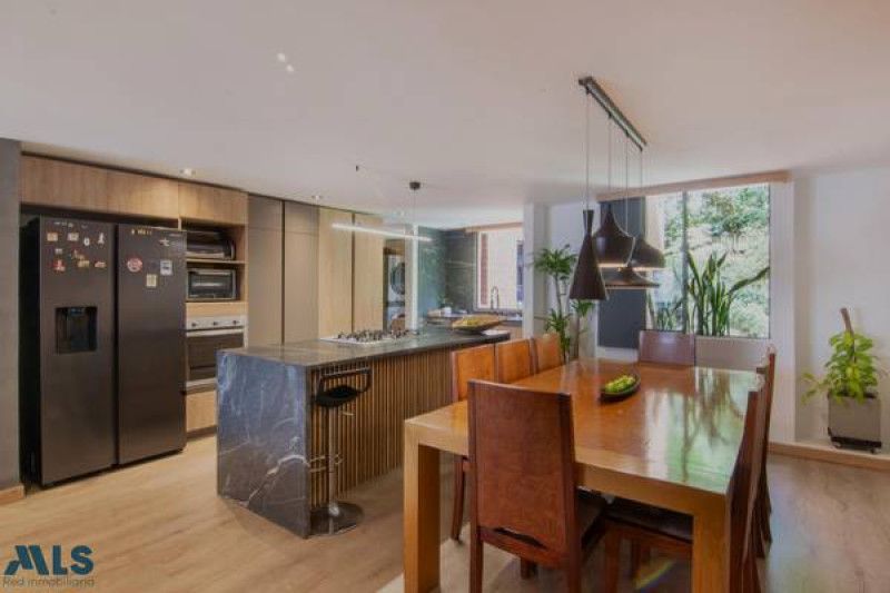 Apartamento en venta Antioquia Medellín Asomadera No2 186 m2 Habitaciones 3 Baños 3 Garajes 2 Precio $1410000000