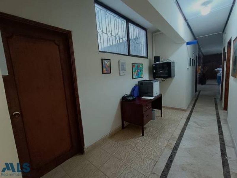 Casa en venta Antioquia Medellín Lorena 210 m2 Habitaciones 6 Baños 3 Garajes 0 Precio $780000000