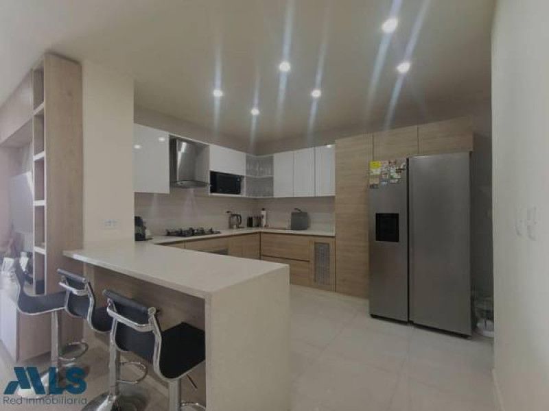 Apartamento en venta Antioquia Medellín Laureles 95 m2 Habitaciones 3 Baños 3 Garajes 2 Precio $895000000
