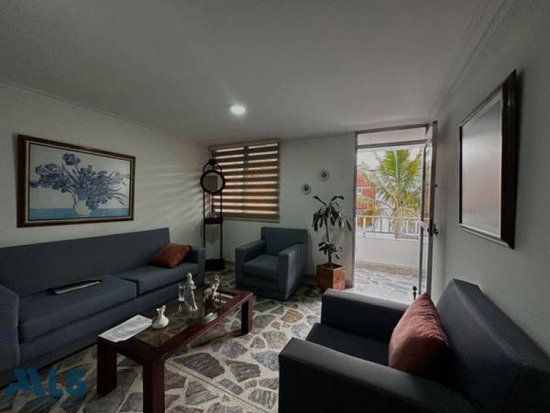 Inmuebles en Remate Apartamento en venta Antioquia Medellín Las Acacias 166 m2 Habitaciones 3 Baños 3 Garajes 2 Precio $650000000