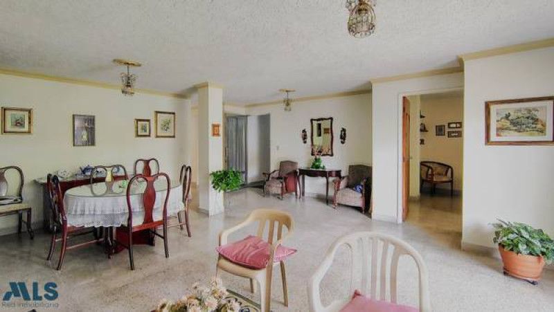 Apartamento en venta Antioquia Medellín Las Acacias 153 m2 Habitaciones 4 Baños 3 Garajes 1 Precio $850000000