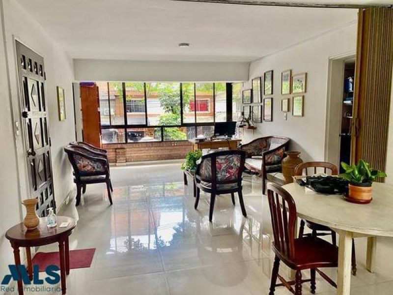 Casa en venta Antioquia Medellín Florida Nueva 182 m2 Habitaciones 5 Baños 3 Garajes 0 Precio $780000000